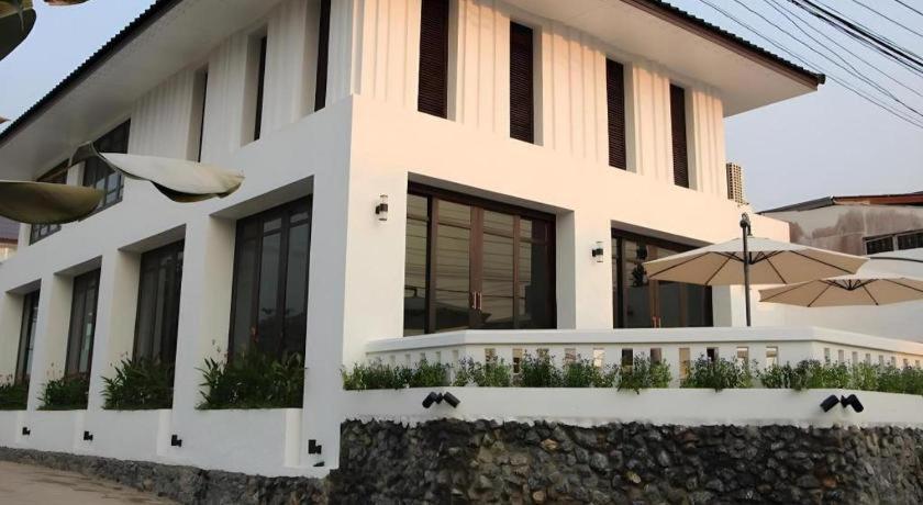 Baan Nan Hotel Exterior foto